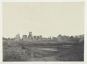 Palais de Karnak, Propylées du Sud; Thèbes