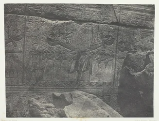 Palais de Karnak, sculptures extérieures du sanctuaire de granit, Thèbes, 1849-51, imprimé en 1852