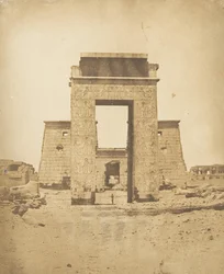 Propylône du Temple de Khons, à Karnak, Thèbes