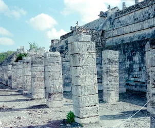 Civilisation précolombienne : vue du site de Chichen Itza