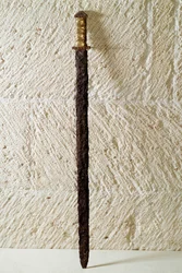 Art mérovingien : épée, VIe siècle. Gaule. Musée d