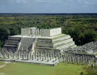 Vue du Temple des Guerriers (ou 1000 Colonnes) après 150 ap. J.-C.