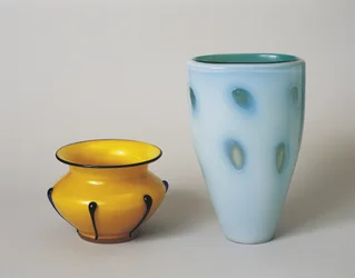 Gros plan de deux vases, Bohème, Autriche