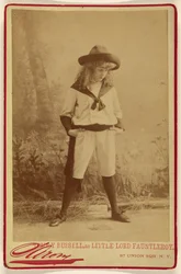 Tommy Russell, en petit lord Fauntleroy