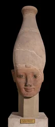 Tête de pharaon portant la couronne blanche de Haute-Égypte, vers 1400 av. J.-C.