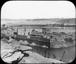 Vue générale des ruines, Philae, Égypte, vers 1890
