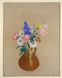 Bouquet de fleurs dans un vase en terre cuite brun