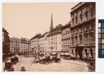 1. Neuer Markt - Vue vers la cathédrale Saint-Étienne