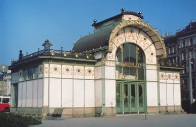 Karlsplatz Stadtbahn, conçu par Otto Wagner (1841-1918)