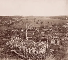 Le Bosphore depuis la Tour de Beyazıt