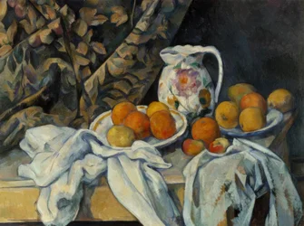Nature morte avec rideau et pichet fleuri