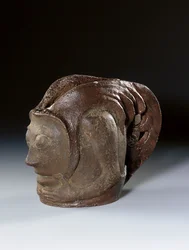 Pot en forme de tête grotesque, c.1895