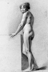 Une femme nue appuyée sur un socle
