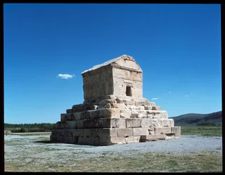 Vue du tombeau de Cyrus