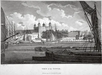 Vue de la Tour de Londres avec des bateaux sur la Tamise