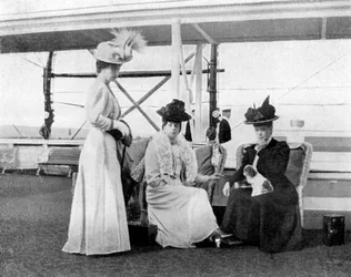 À bord du yacht royal Victoria and Albert III, 1908
