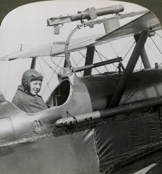 Sopwith Scout avec pistolet photographique monté sur l