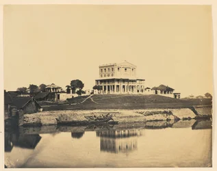 [Palais]