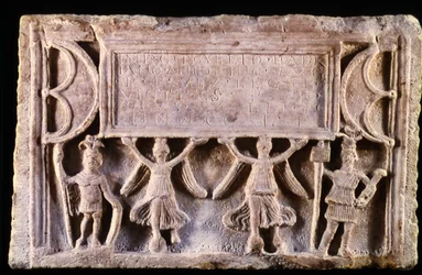 Dalle de distance, 142-180