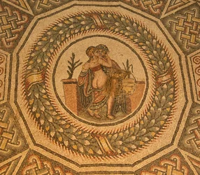 Mosaïque érotique au sol, Villa Romana del Casale, Piazza Armerina, Sicile, Italie (photo)