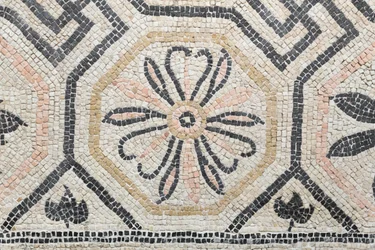 Motif géométrique de la domus de la Via san Rocchino, IIe siècle après J.-C.