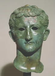 Tête de Germanicus