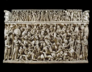 Art romain : scène de batailles entre guerriers romains et barbares pendant les guerres marcomanes. Relief du sarcophage dit Portonaccio d