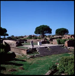 Art romain : vue des ruines du temple d
