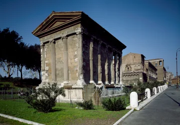 Temple de Fortuna Virilis, IIe siècle av. J.-C.