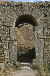 Une porte, détail des thermes, Haut Empire 27 av. J.-C.-395 ap. J.-C.
