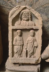 Stèle votive dédiée à Saturne, période impériale haute