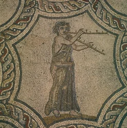 Mosaïque représentant une flûtiste de la Maison de Dionysos, à Volubilis, Maroc, Civilisation Romaine