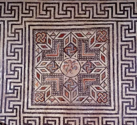 Art romain : mosaïque avec figures géométriques