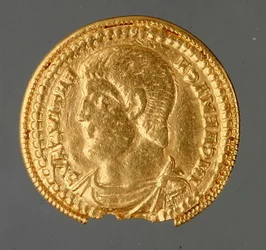 Solidus de Magnence, trouvé à Kirchberg, vers 350-353 (or)