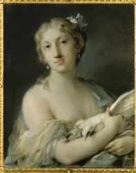 Femme avec pigeon