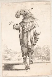 Homme marchant, de dos, avec un chapeau à plumes, gesticulant de la main gauche. En arrière-plan à droite, une ville au bord d