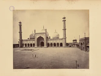 Delhi ; la Jumma Musjid, la mosquée et la cour quadrangulaire