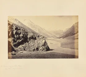 La vallée de Chandra depuis Chota Shigri - Les pics de Shigri au loin