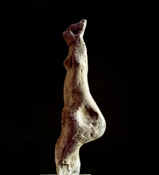 Culture nuragique (nuraghes) sarde : statuette en calcaire d