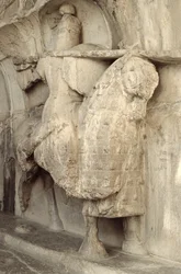Sculpture de Khosrow Parviz sur son cheval Shabdiz avec l