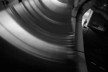Figure du tunnel courbe