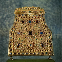 Reliquaire des dents de Saint Jean, offert par la reine lombarde Théodelinde de Bavière (Teodolinda, reine lombarde morte en 627) à la cathédrale de Monza. Objet du 9e siècle. Art carolingien. Monza, Museo e Tesoro del Duomo (Musée et trésor de la cathédra