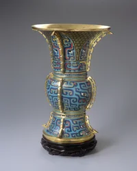 Vase en forme de Zun et support