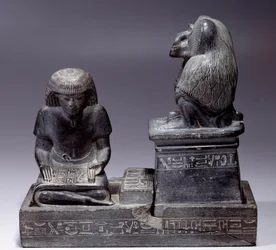 Antiquités égyptiennes : Le scribe Nebmertouf et le singe Thot, dieu de l