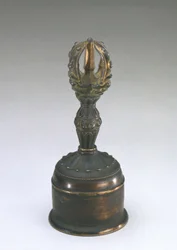 Cloche rituelle bouddhiste, période Kamakura