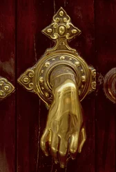 Heurtoir en forme de main (détail)