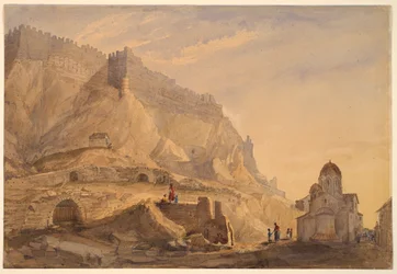 Ville fortifiée sur une colline