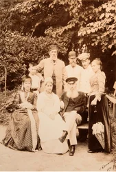 La famille du poète Yakov Petrovich Polonsky visitant le poète Afanasy Afanasievich Fet