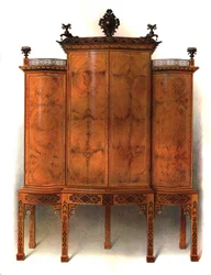 Cabinet en amboyne et bois de rose, 1906