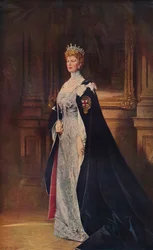 S.M. la reine Mary, 1910 1935